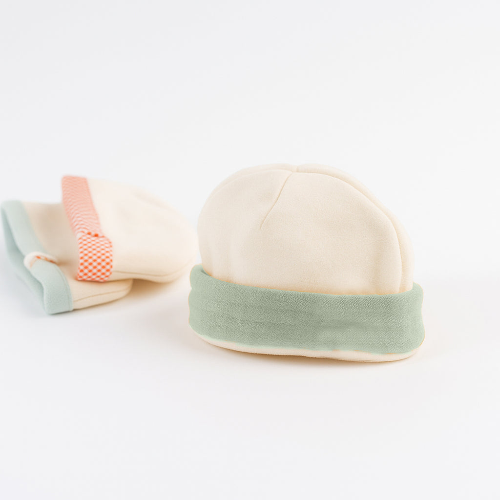 Newborn Hat in Organic Cotton - Green